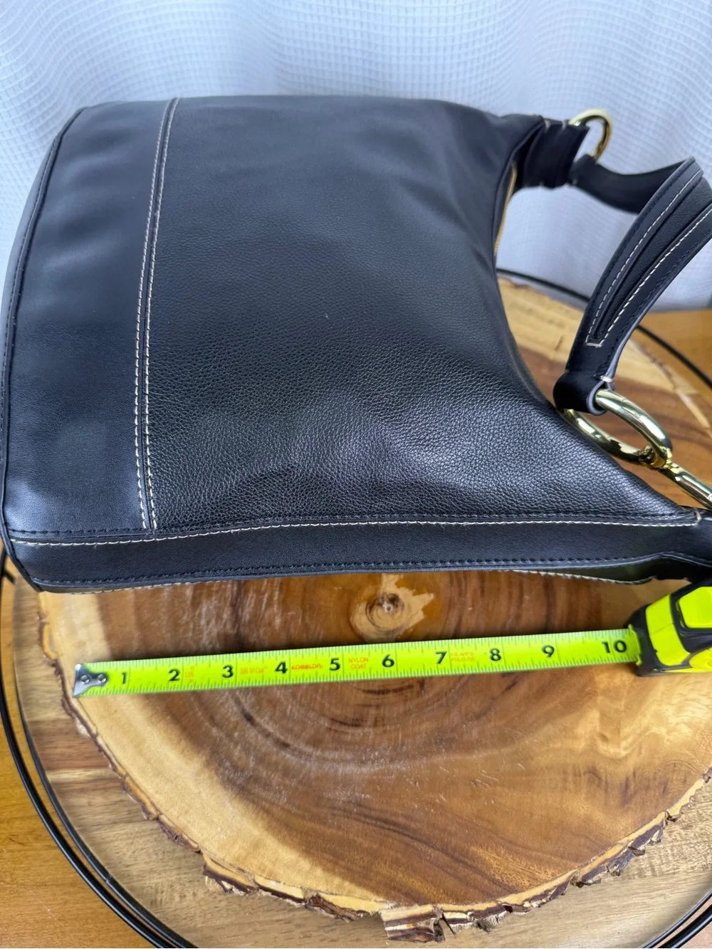 Calvin Klein Sophia Leather Hobo Shoulder Bag-Black & Gold Accent Chain EUC